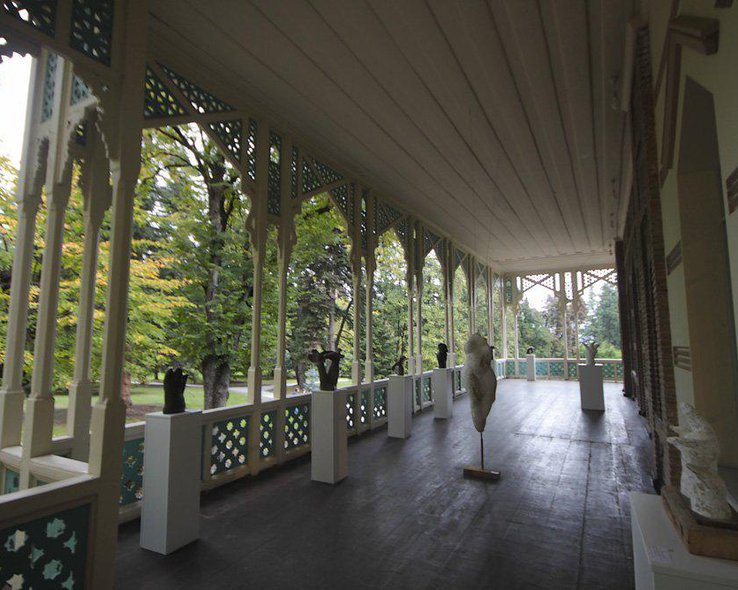 Балкон дома-музея Чавчавадзе в Грузии