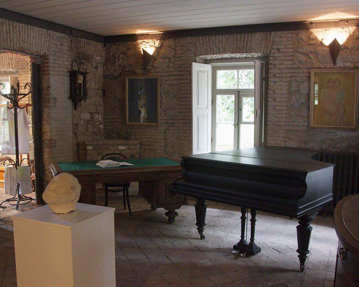 Выставочный зал дома-музея Чавчавадзе в Цинандали