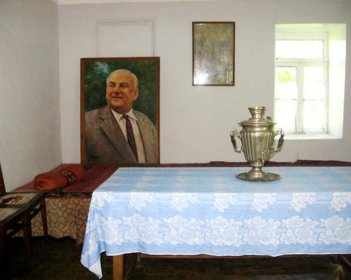 Экспонаты дома-музея Георгия Леонидзе в Грузии