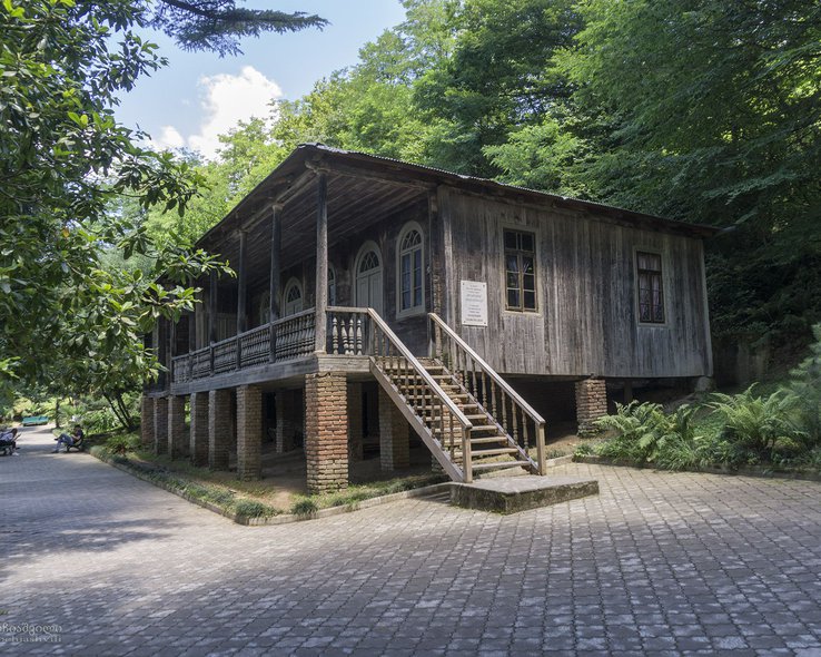 Дом-музей Владимира Маяковского в Грузии