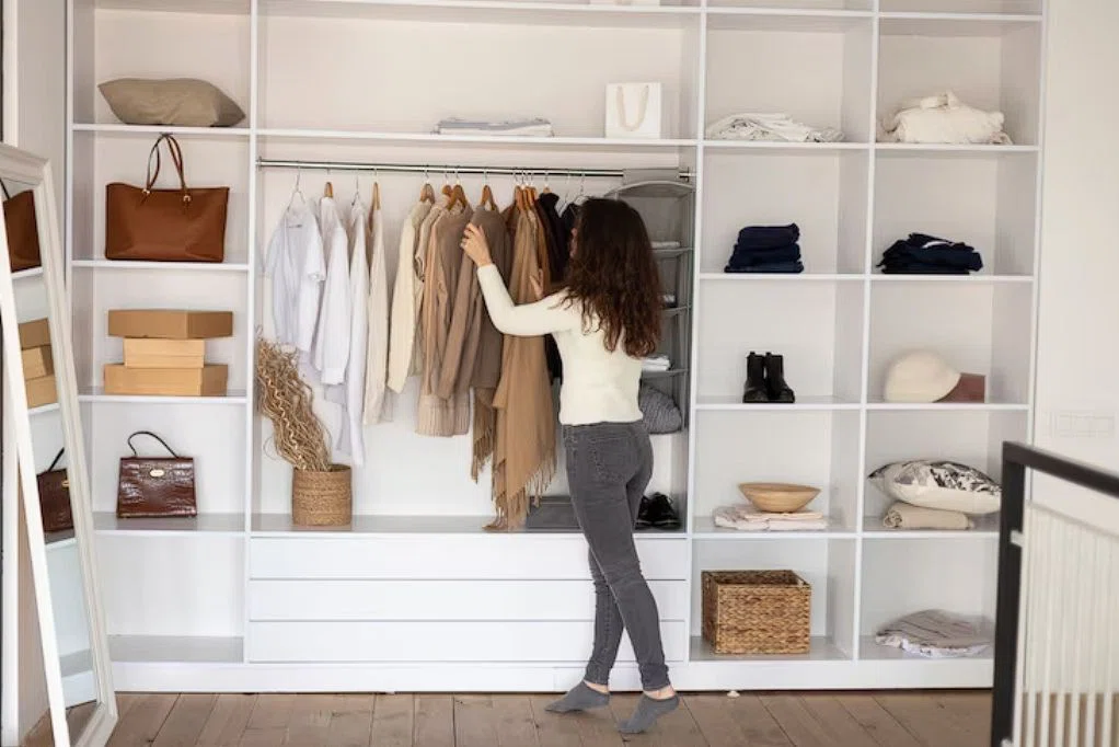 Системы хранения вещей в шкафу - купить в Москве товары для организации одежды