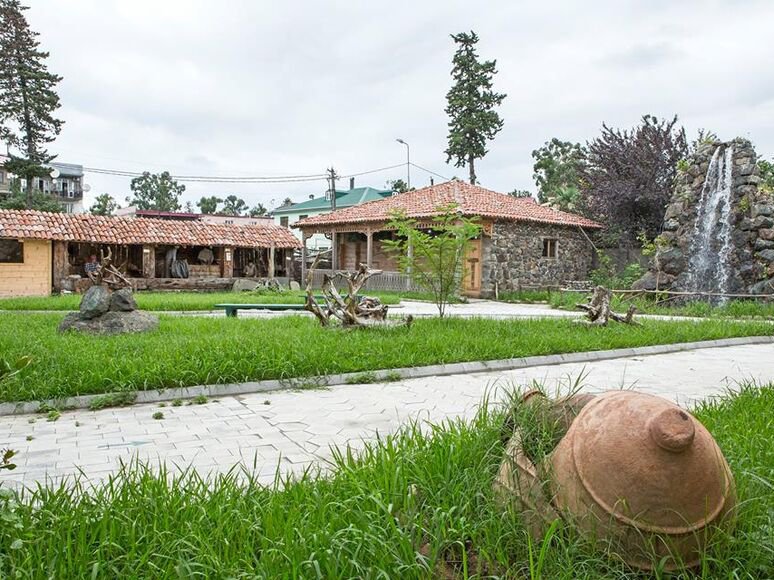 
								Борджгало - этнографический музей