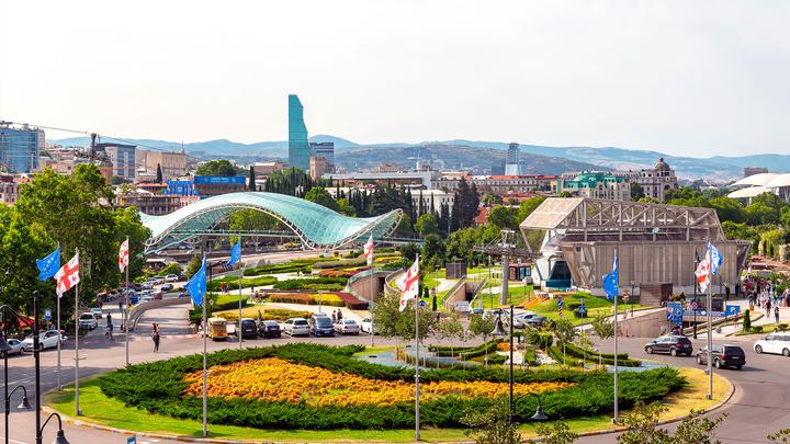 Europe Square in Tbilisi - the history of the appearance and features