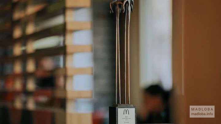 Декор в "T&K Restaurants McDonald’s"