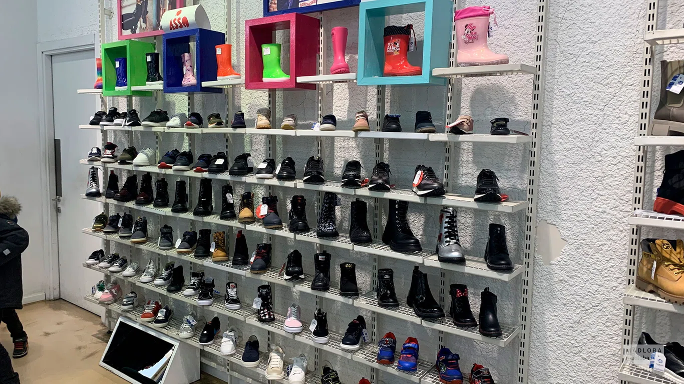 Детская обувь в Shoe store FActory