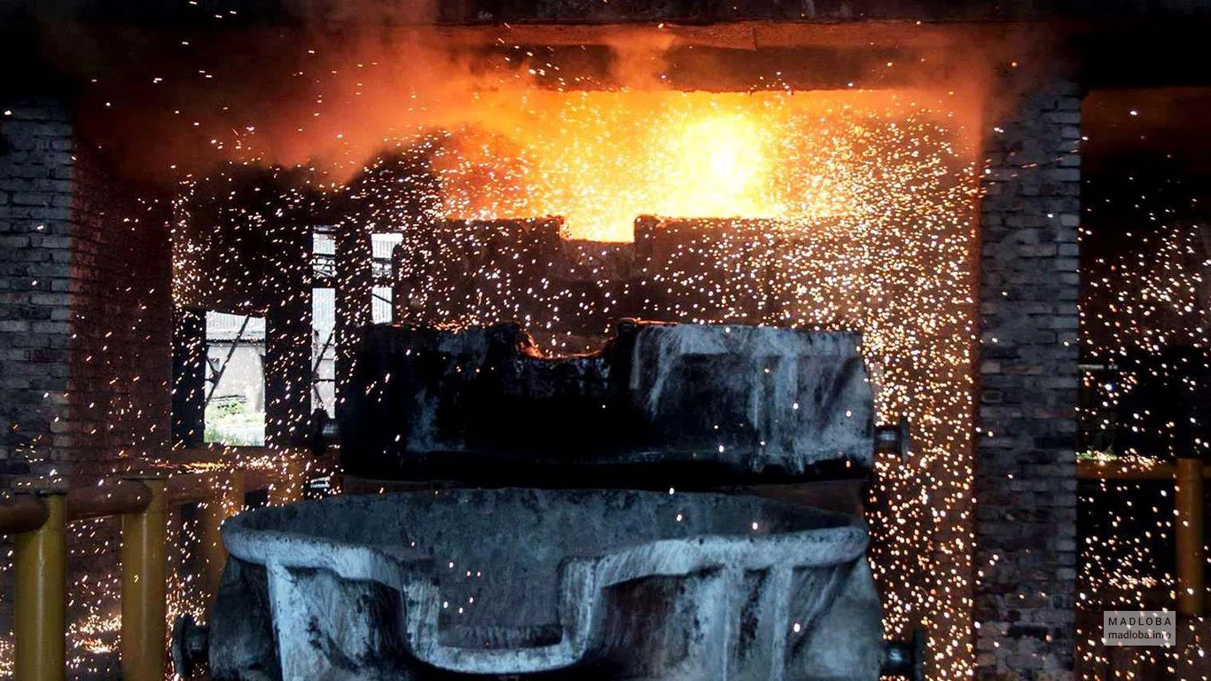 Изготовление металла компании "Manganese Logistik"