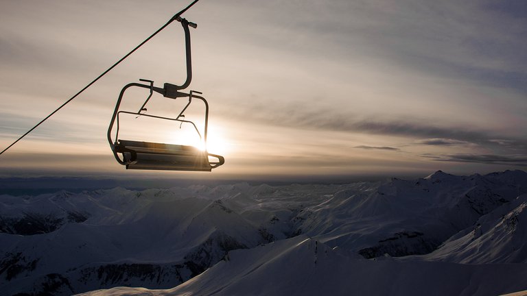 Unique ski lifts will open in Gudauri
