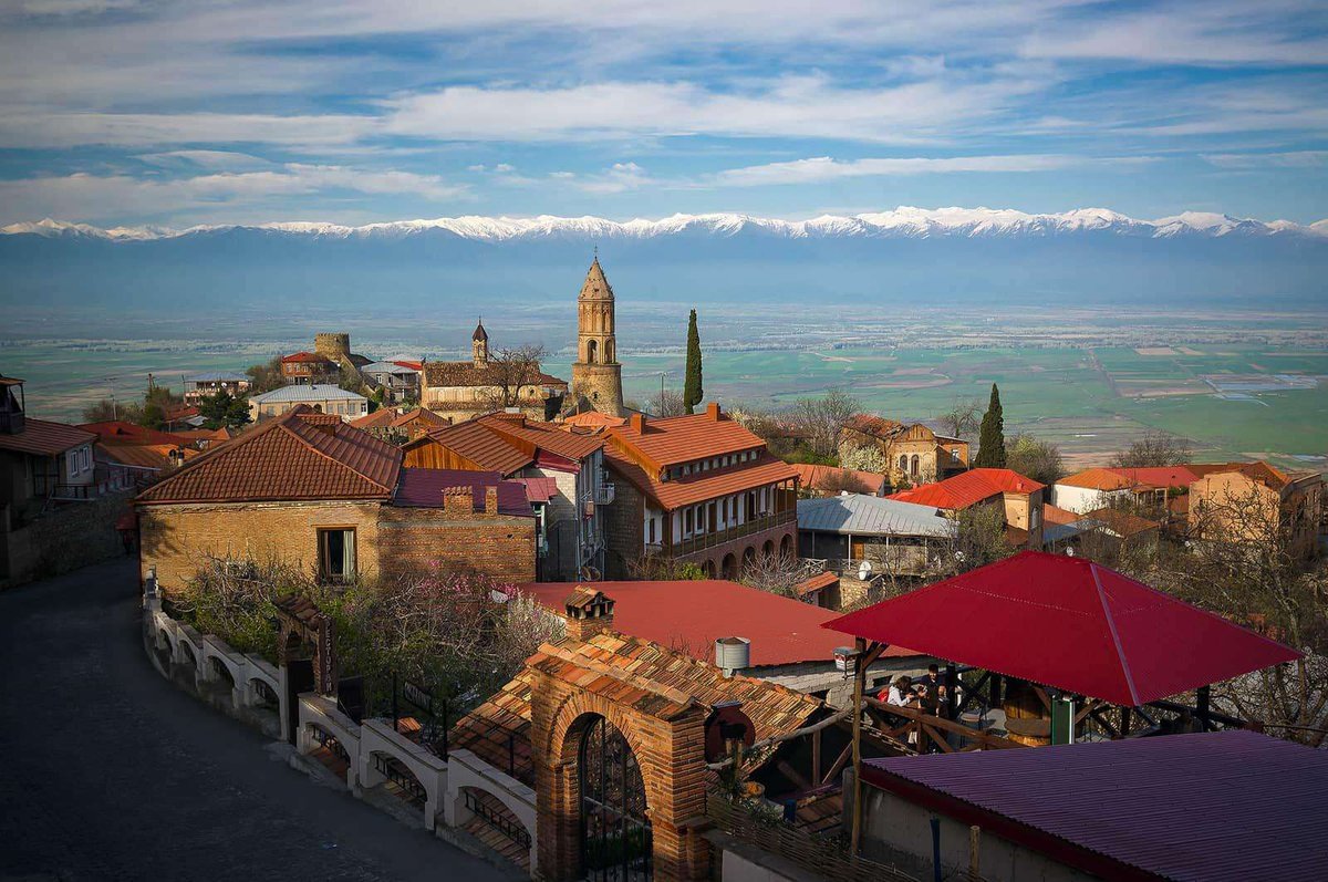 gorod-Signakhi-01.original