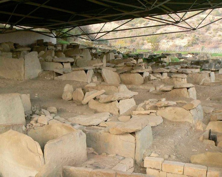 Археологическое поле Самтавро в Тбилиси