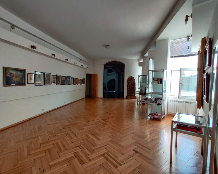 Выставочный зал музея Ильи Чавчавадзе в Грузии