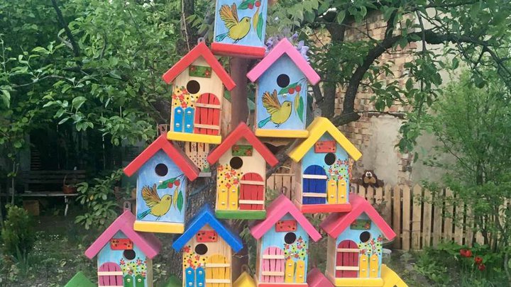 Birdhouses and handmade garden decorations