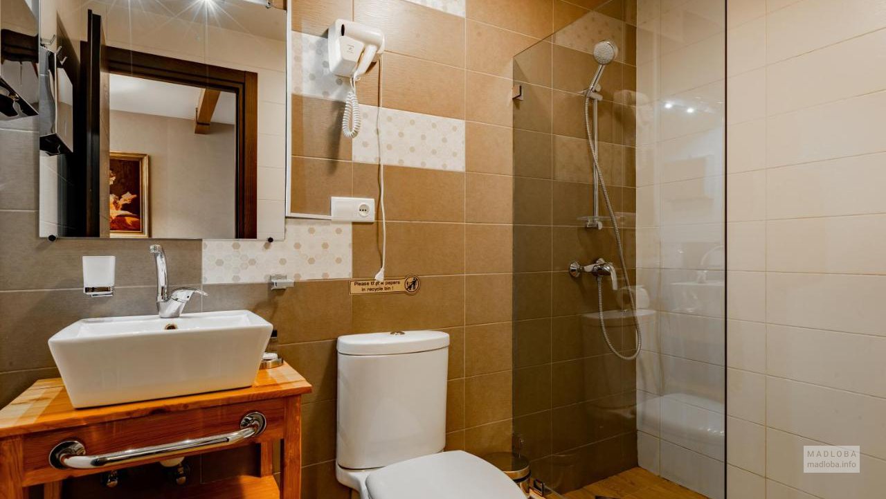 Ванная комната в гостинице Бели