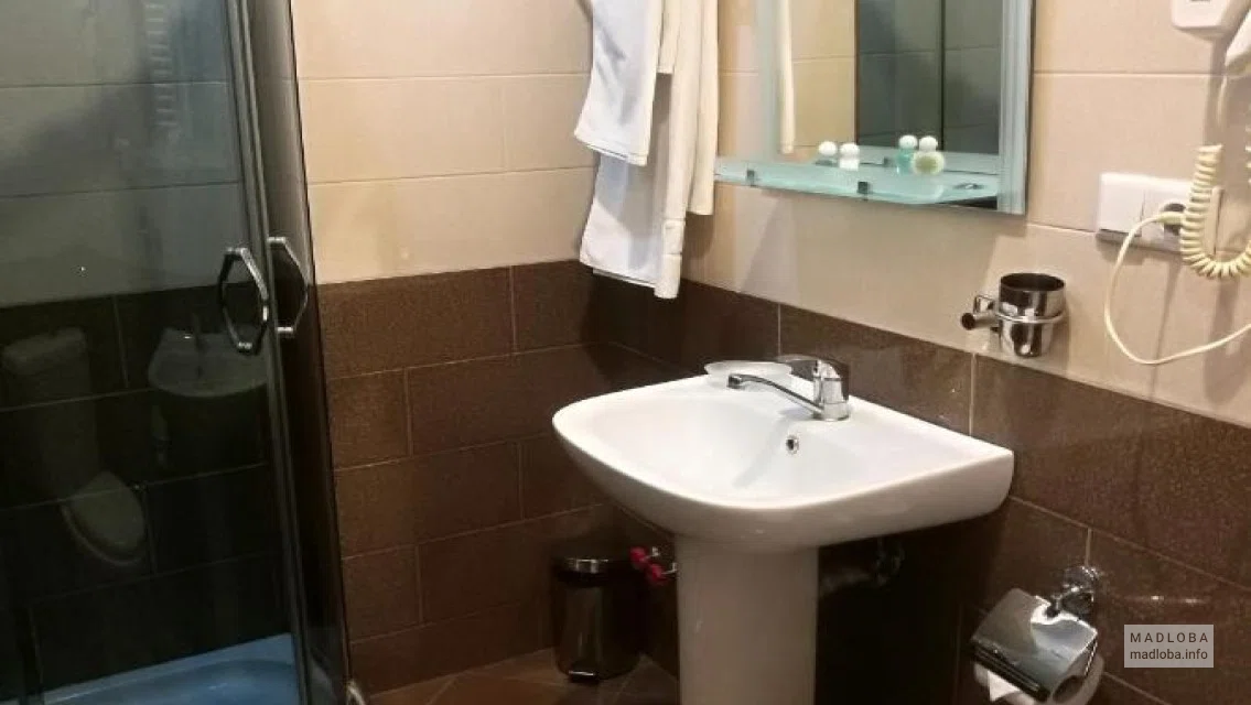 Ванная комната в номере отеля Дипломат