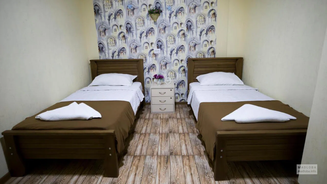Кровати в гостинице Ингрид в Тбилиси