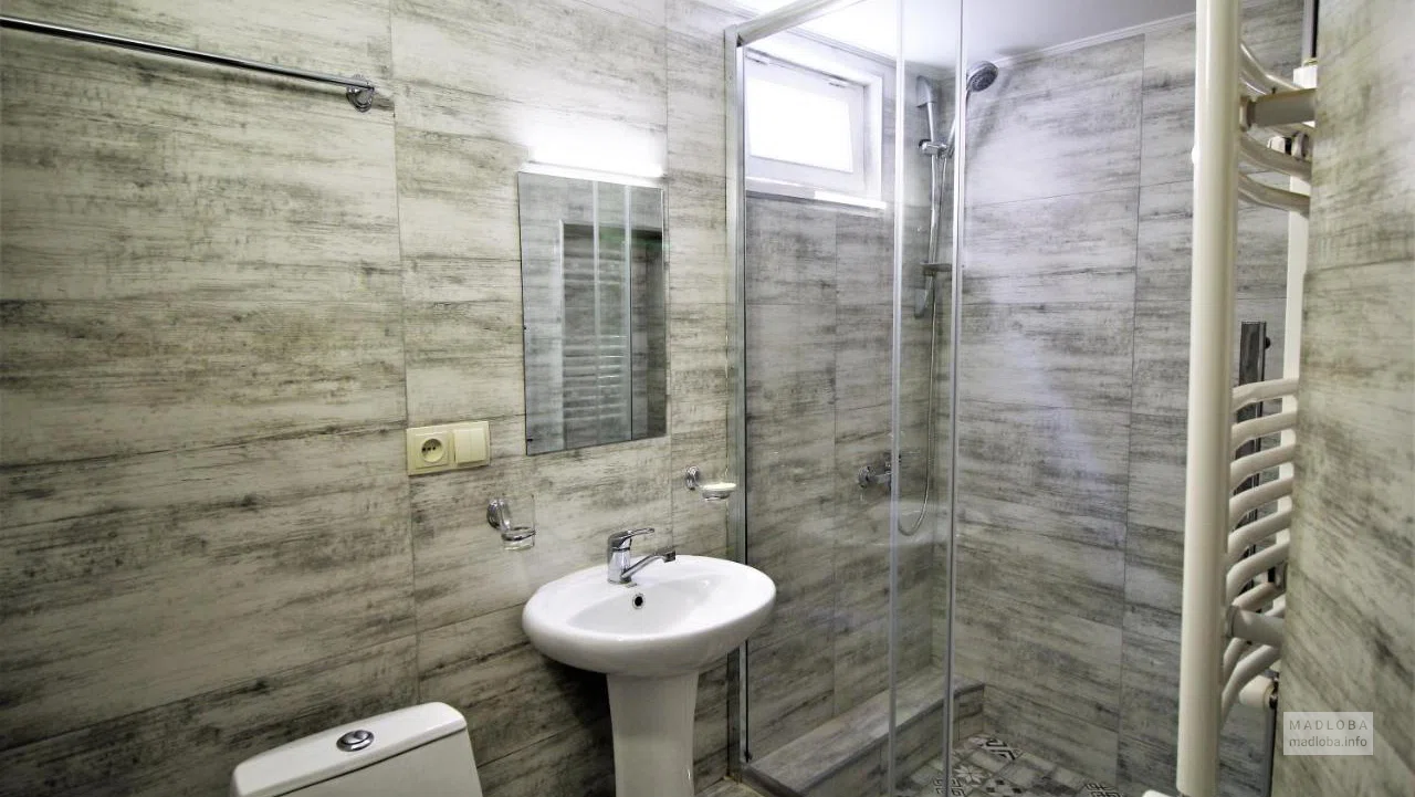 Ванная комната в отеле Лофт в Тбилиси