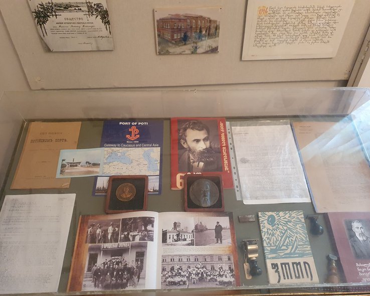 Экспонаты музея Нико Николадзе в Диди Джихаиши
