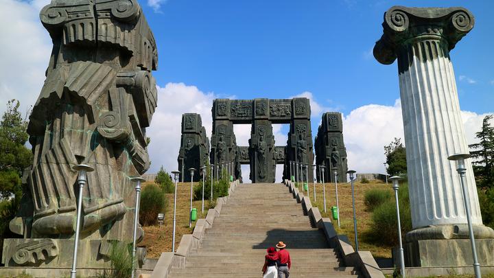 Monument "Chronicle of Georgia"