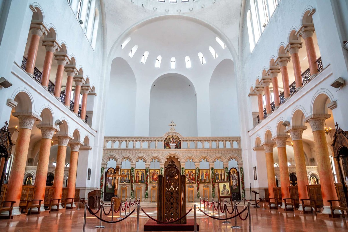 interer-of-poti-soboro-cathedral