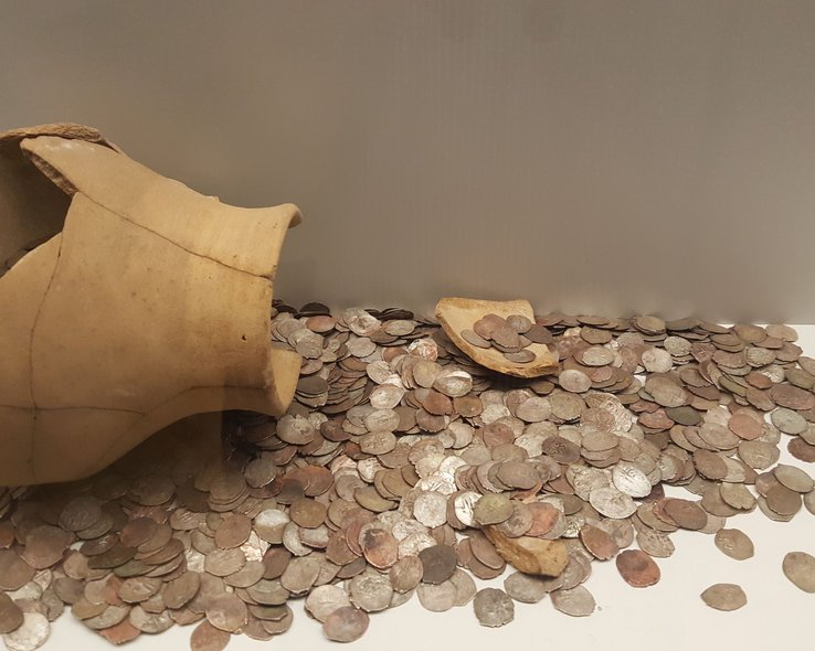 Древние монеты в музее имени Серги Макалатия в Гори