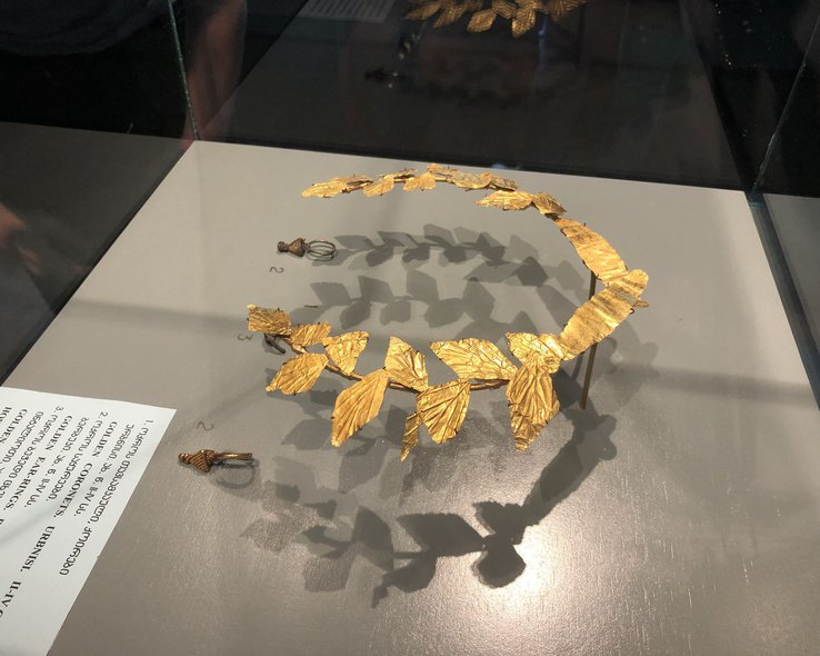 Золотые украшения представленные в музее Гори