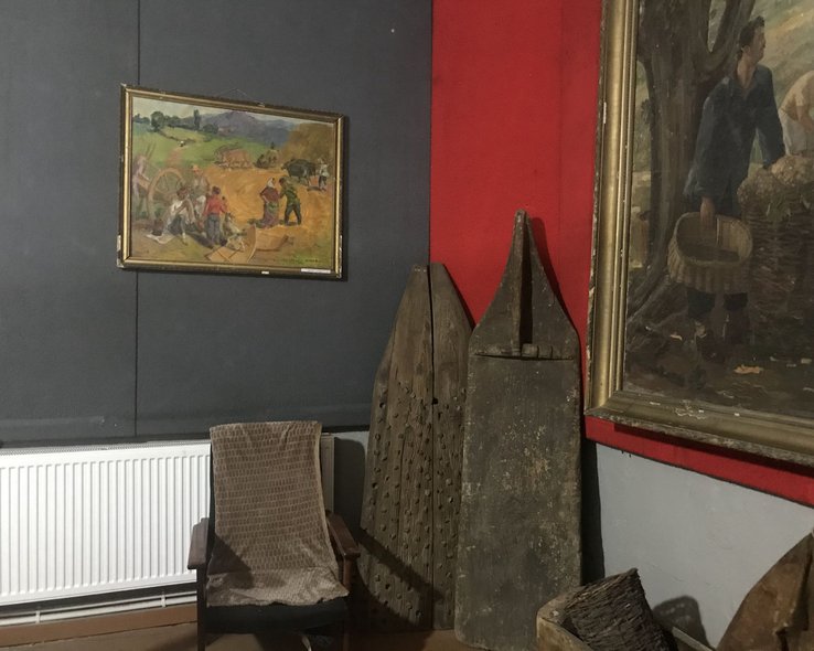 Предметы быта в краеведческом музее в Грузии