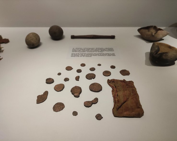 Древние монеты представленные в музее Болниси