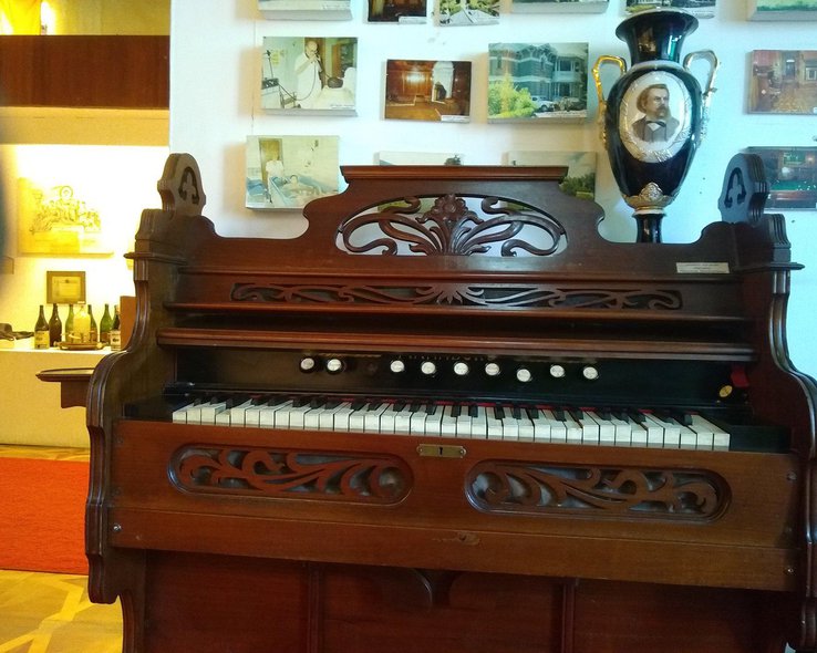 Пианино в музее Боржоми