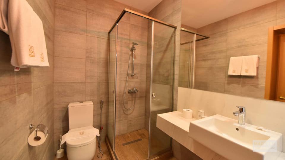 Ванная комната в номере KS Hotel