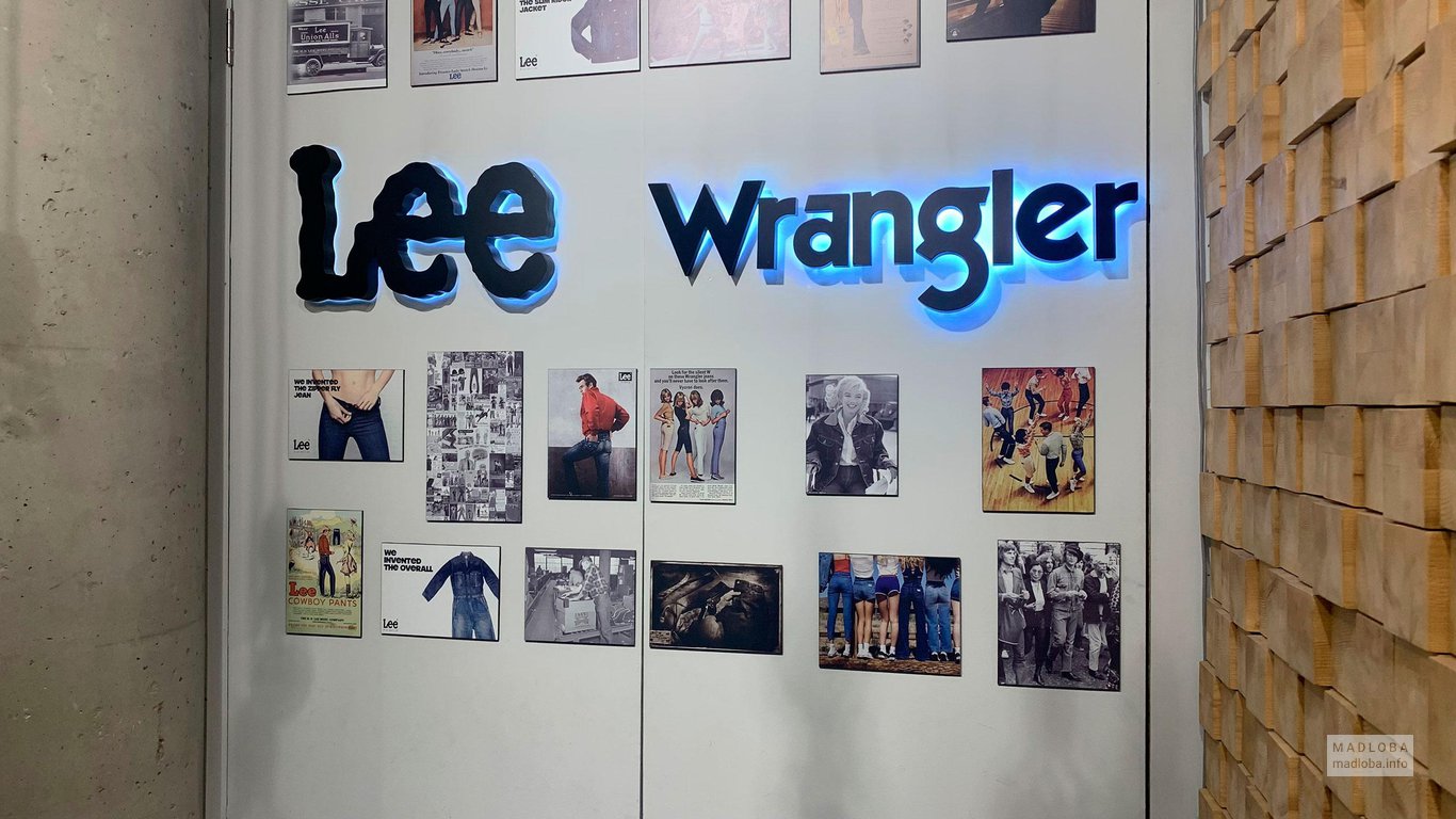 Логотип Lee & Wrangler в магазине