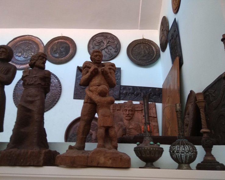 Экспонаты музейного комплекса Орбелиани в Грузии