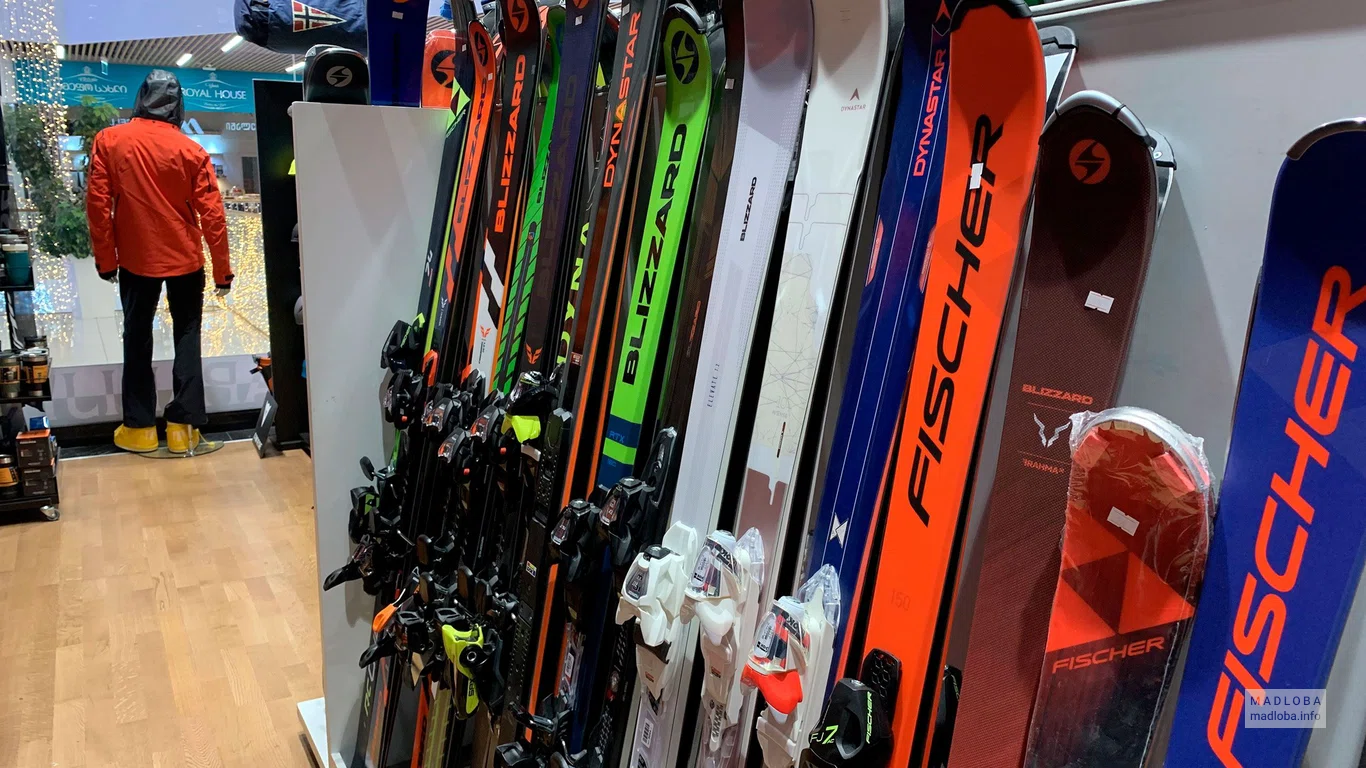 Лыжи в магазине Магеллан