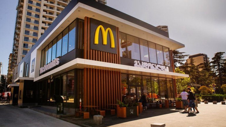 В Тбилиси скоро откроется Макдональдс