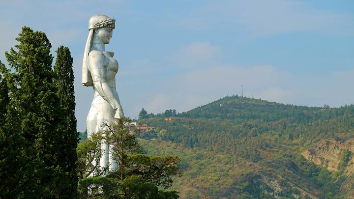 Картлис Деда (Монумент Мать - Грузия)