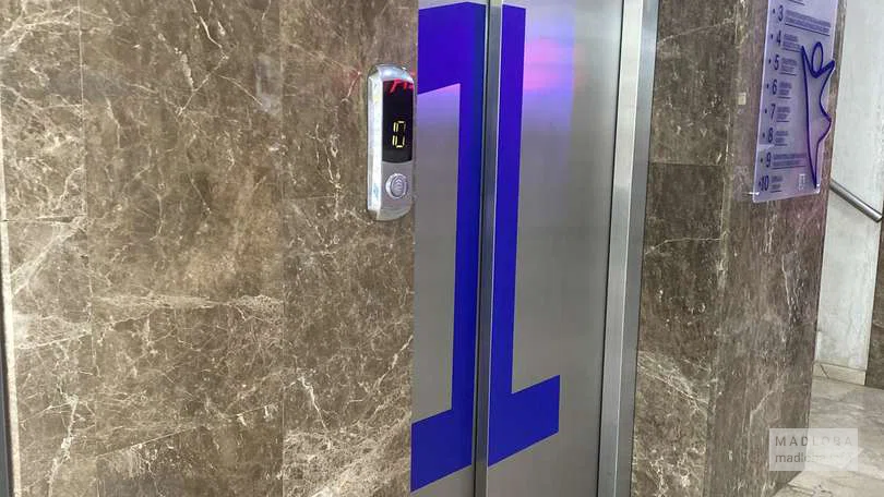 Лифт в медцентре