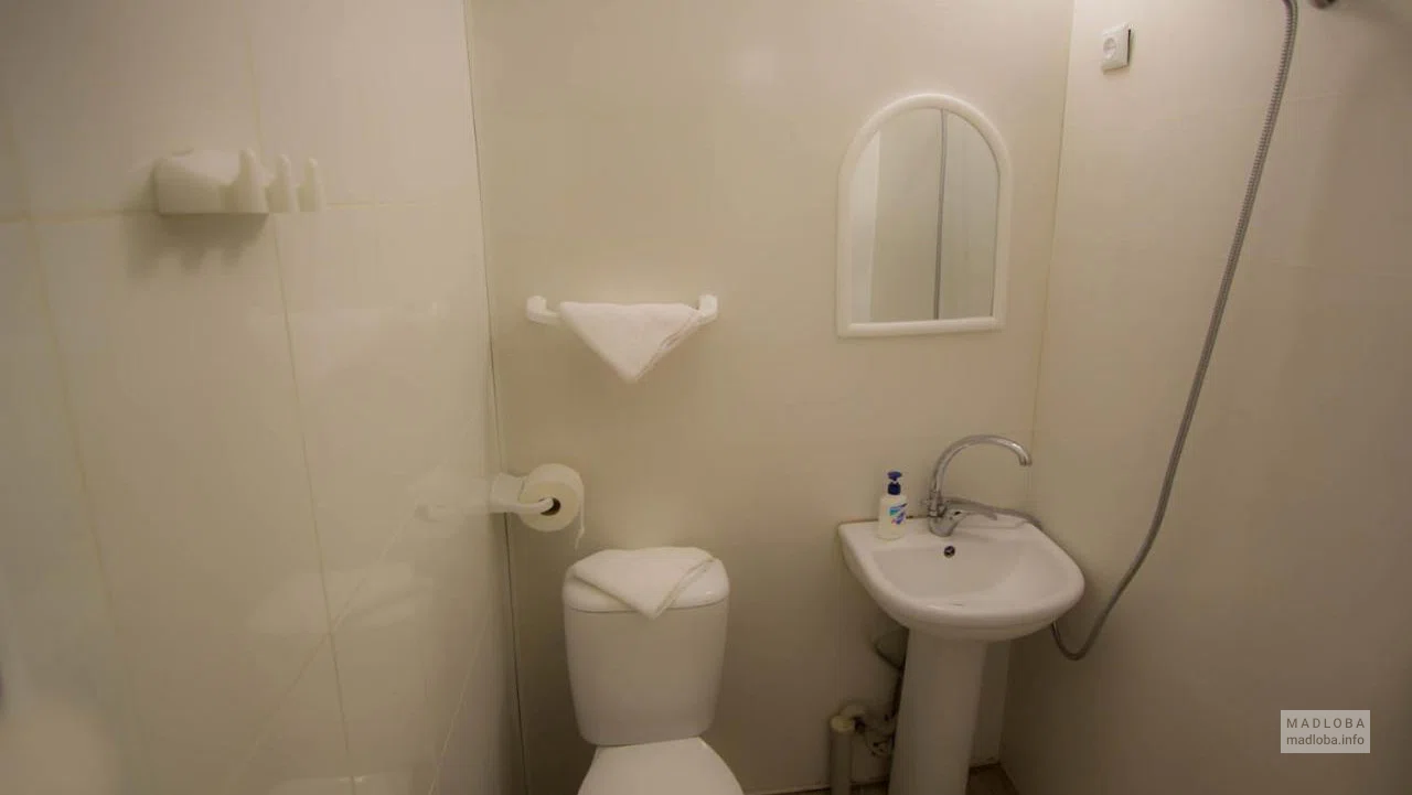Туалет отеля Мейдани