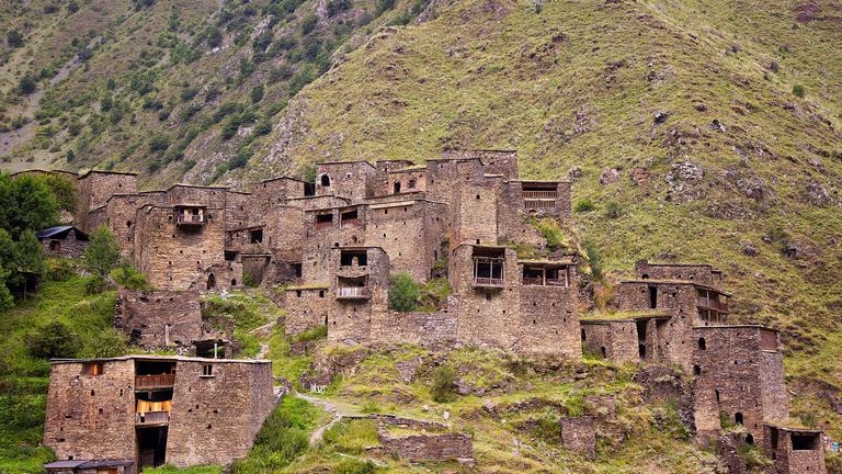 Shatili and Mutso. Formidable fortress villages on the border