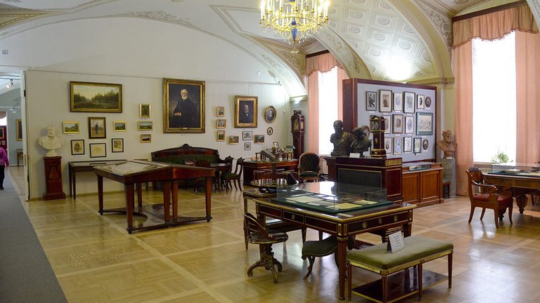 Музей литературы Giorgi Leonidze State Museum of Georgian Literature