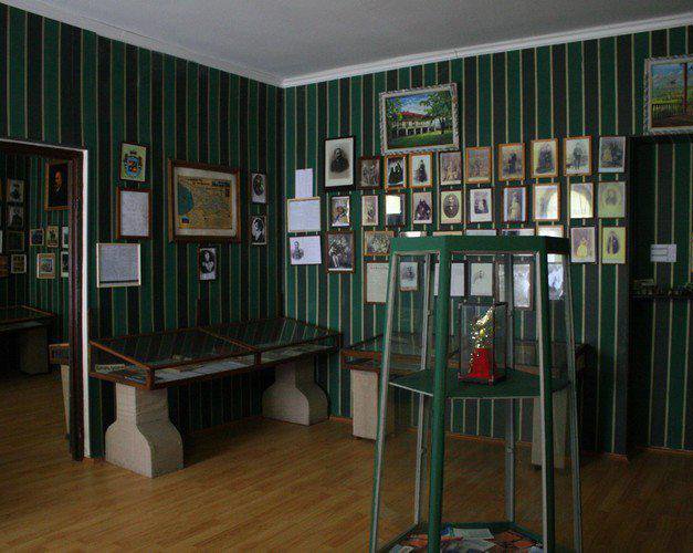 Выставочные экспонаты музея Джона Шаликашвили в Грузии