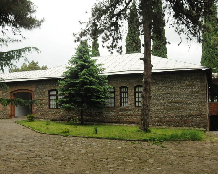 Задний фасад музея Иосифа Нонешвили