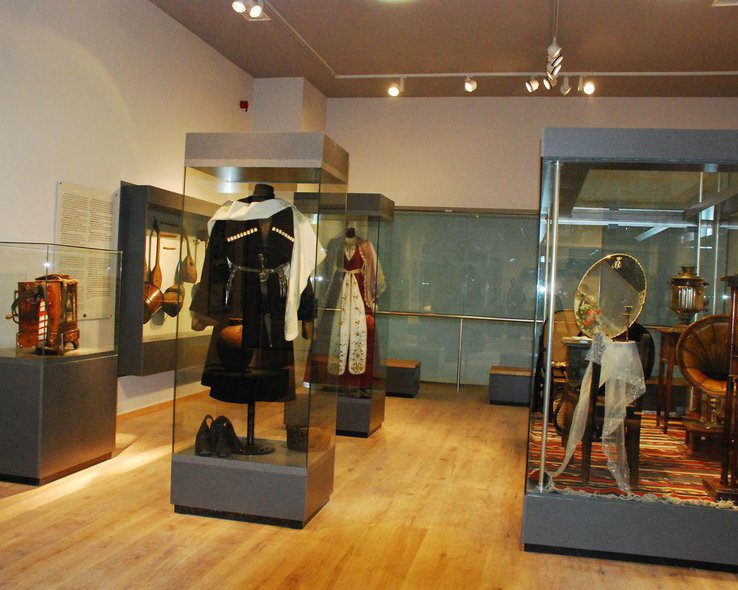 Экспонаты музей истории и этнографии в Сигнаги