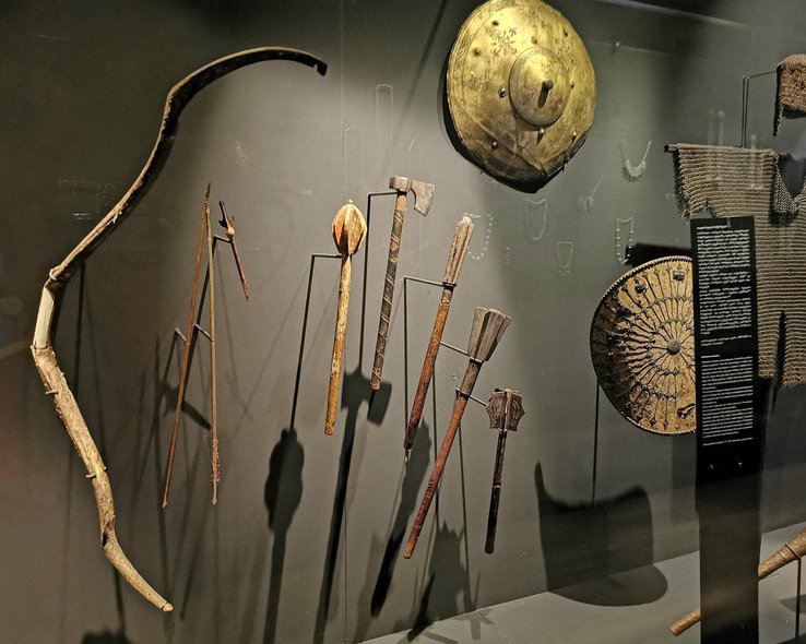 Коллекция военного оружия в музей истории в Сванети