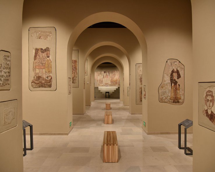 Выставочный зал музея истории в Рустави
