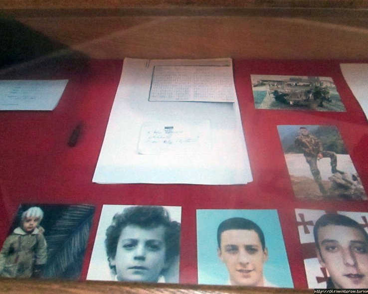 Экспонаты музея истории имени Иванэ Джавахишвили в Грузии