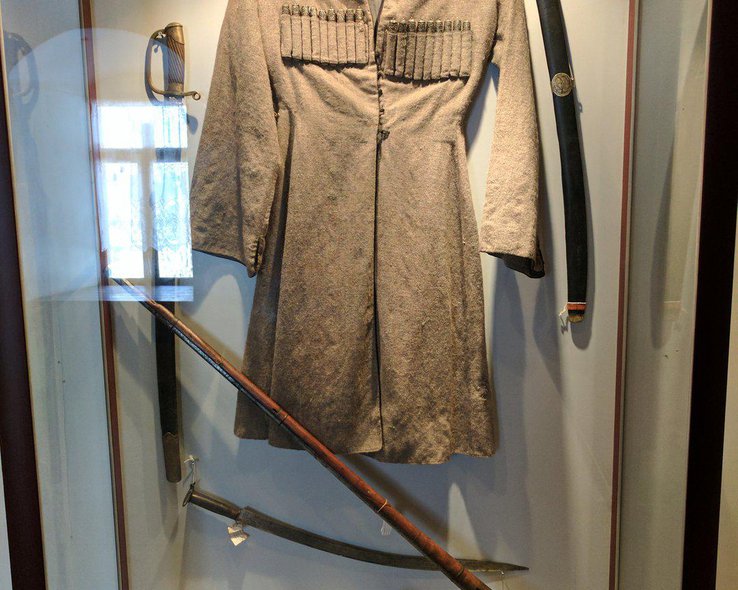 Одежда в музее Степанцминда в Грузии