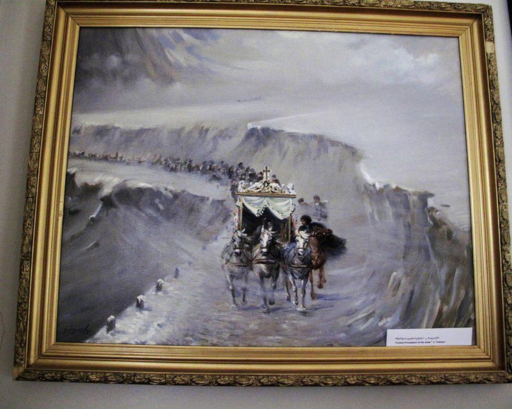 Картина на втором этаже музея истории в Степанцминда