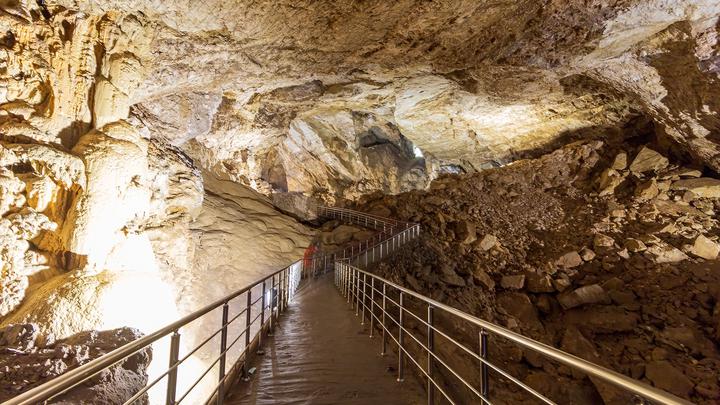 Novoafonskaya (Iverskaya) cave