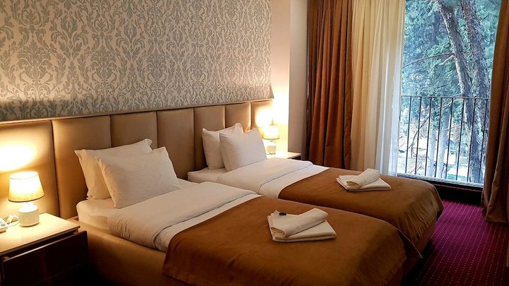 Nice Room Hotel & Wine Brasserie