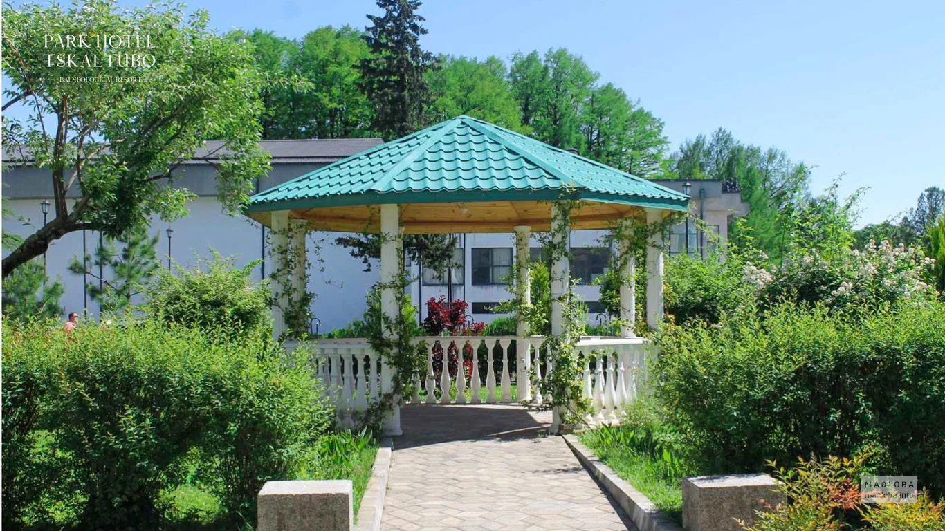 Веранда в отеле Park Hotel в Цхалтубо