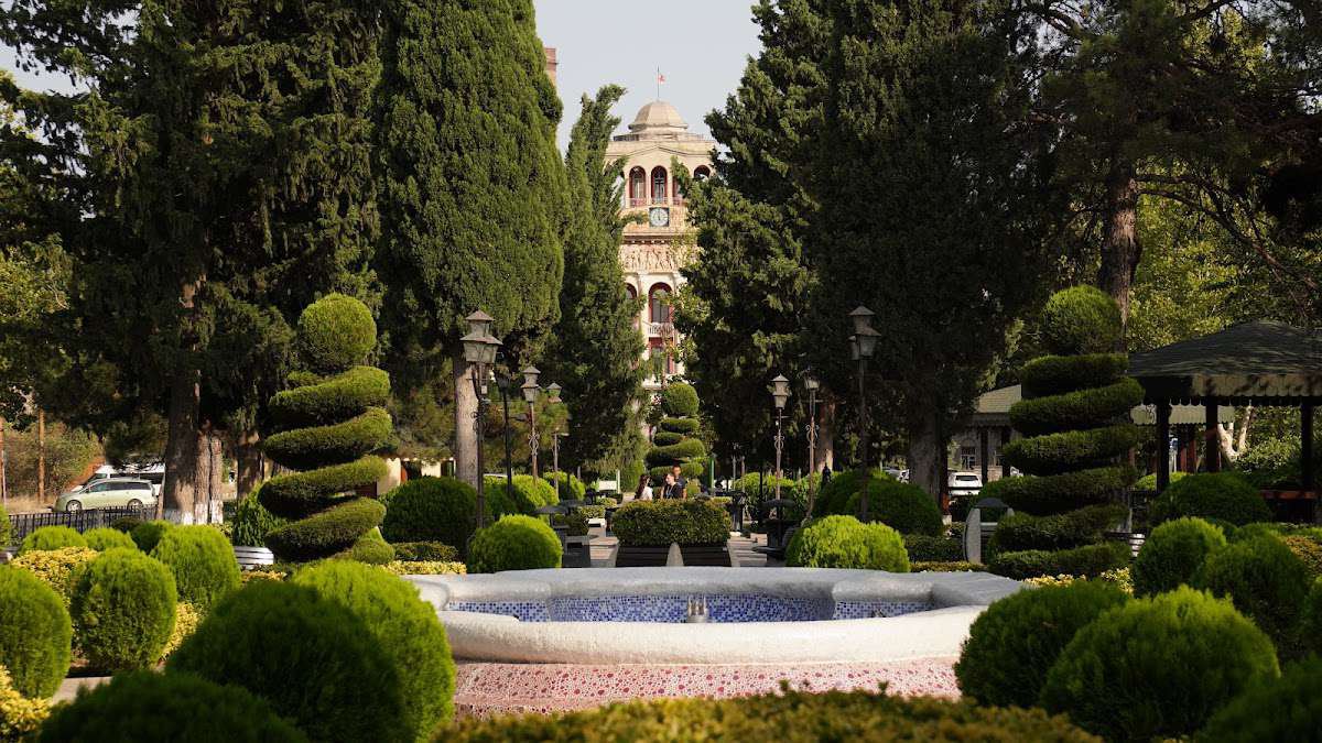 парк Гейдара Алиева Рустави.jpg