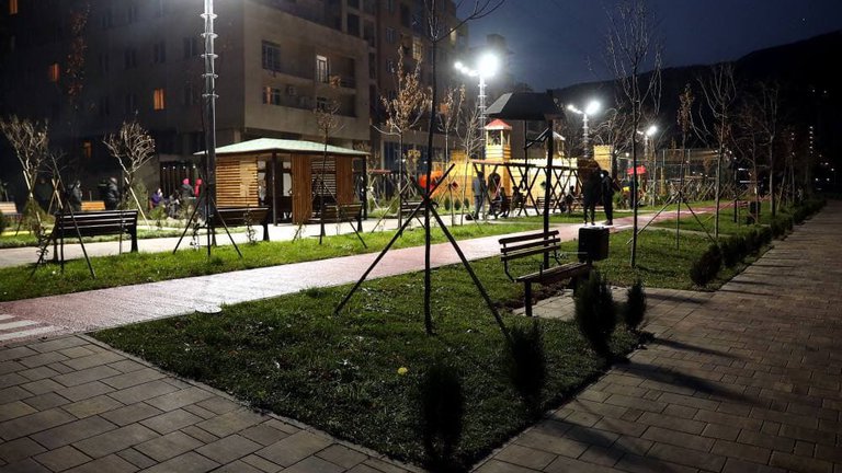Новый парк в Тбилиси